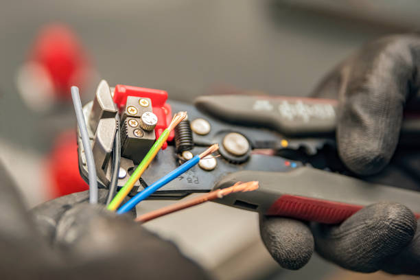Best Affordable Emergency Electrician  in Carlstadt, NJ